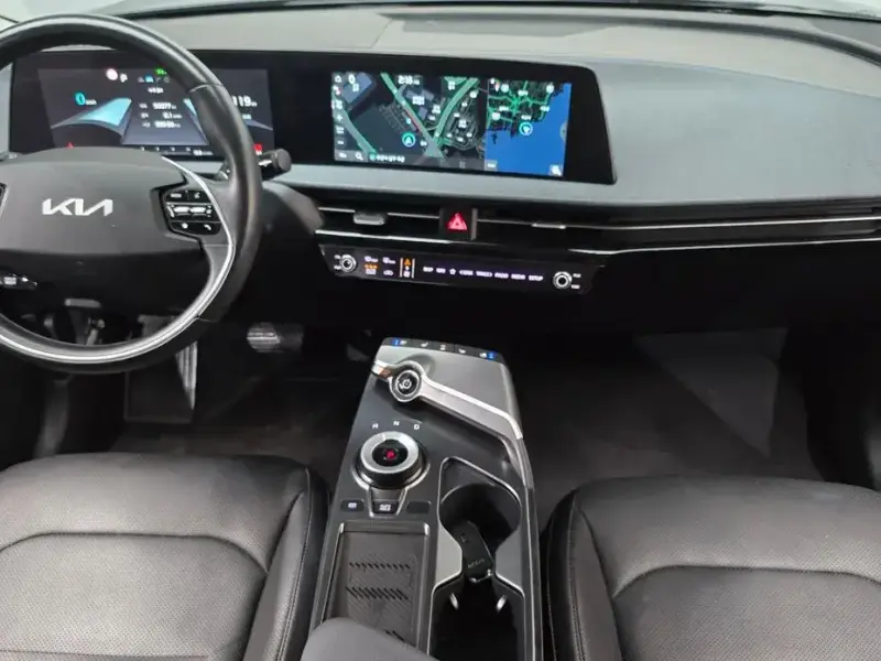 2022 Kia EV6 с пробегом 68 254 км