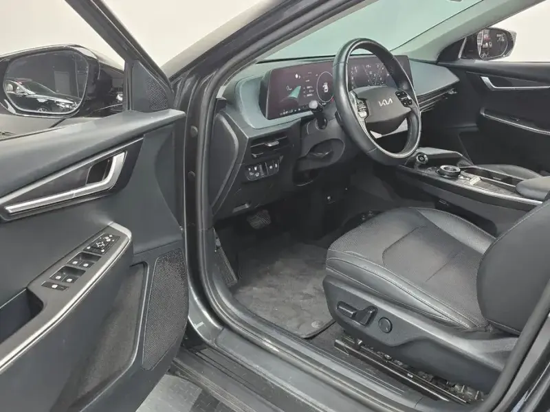 2022 Kia EV6 с пробегом 68 254 км