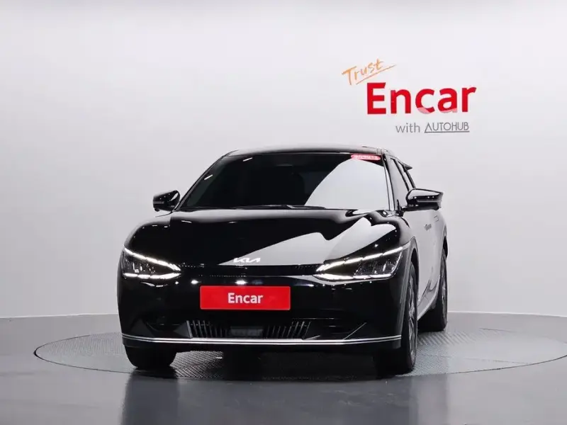 2023 Kia EV6 с пробегом 22 013 км