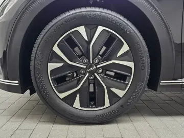 2023 Kia EV6 с пробегом 22 013 км