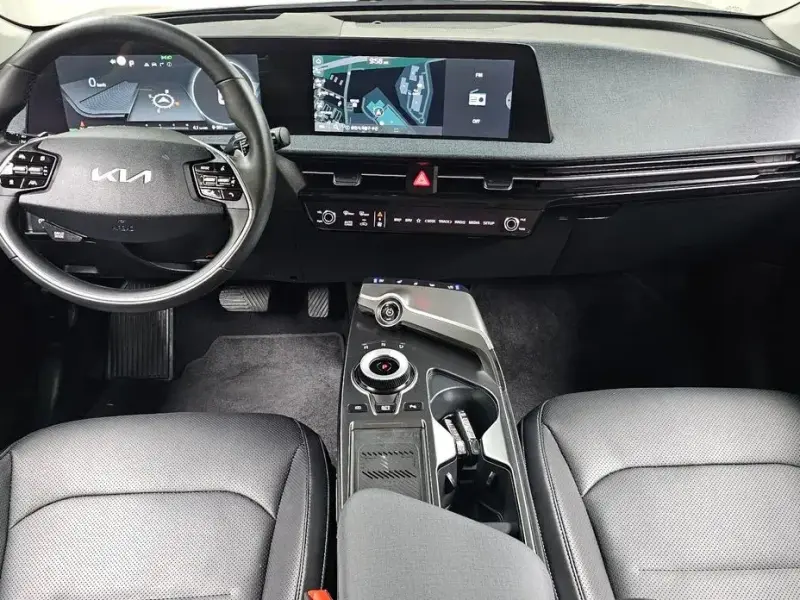 2023 Kia EV6 с пробегом 22 013 км