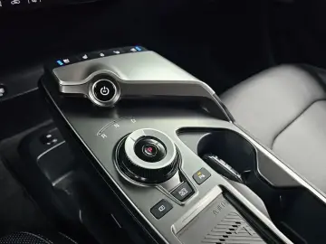 2023 Kia EV6 с пробегом 22 013 км