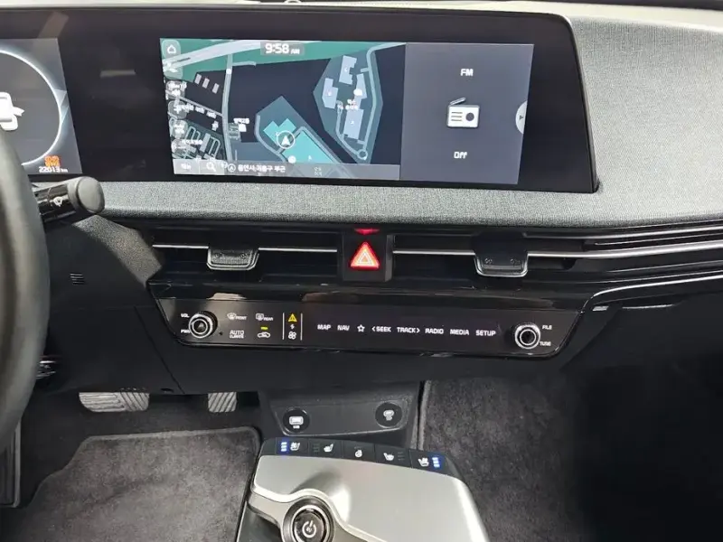 2023 Kia EV6 с пробегом 22 013 км