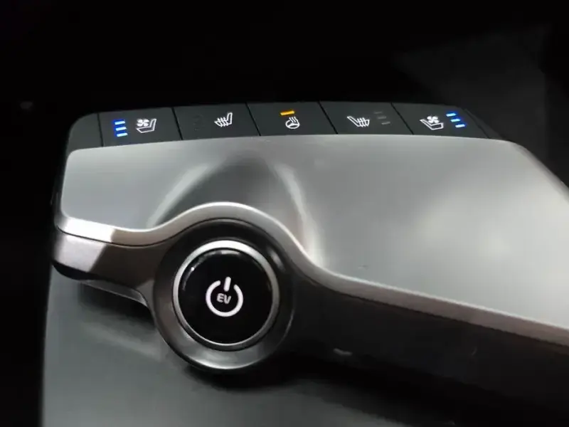 2022 Kia EV6 с пробегом 68 254 км