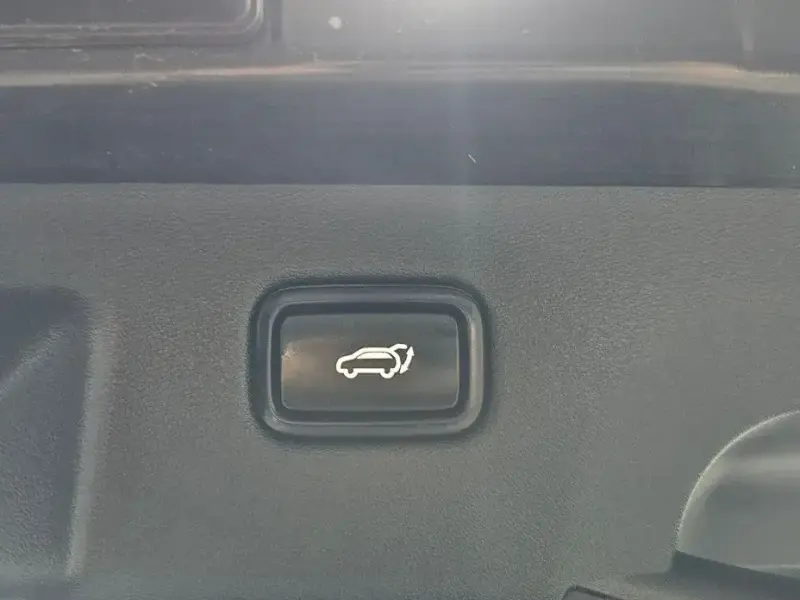 2023 Kia EV6 с пробегом 22 013 км