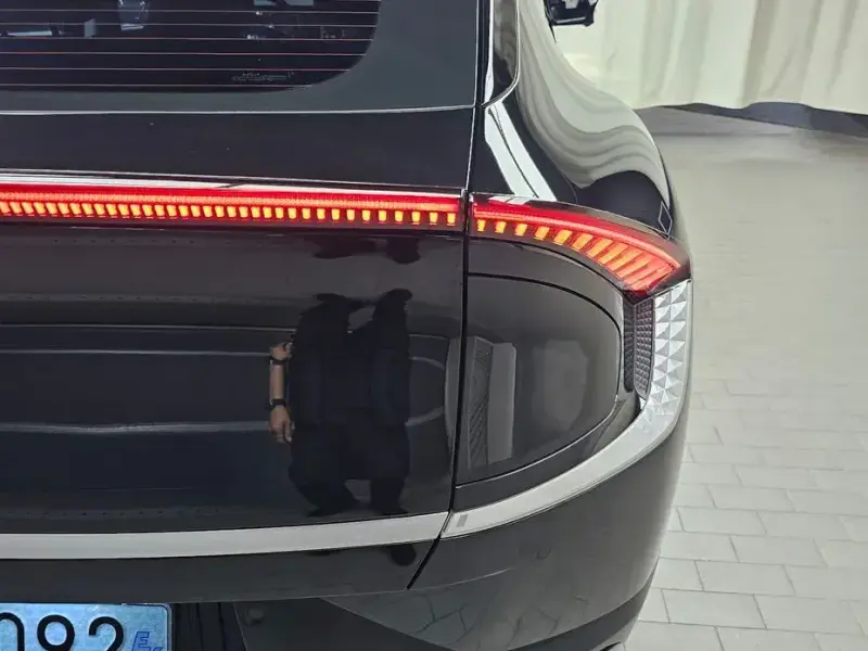 2023 Kia EV6 с пробегом 22 013 км