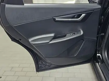 2023 Kia EV6 с пробегом 22 013 км