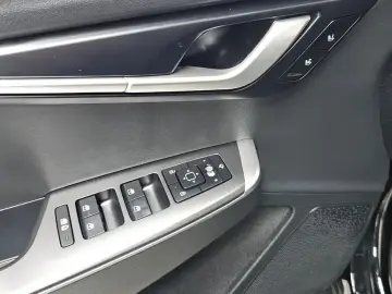 2023 Kia EV6 с пробегом 22 013 км