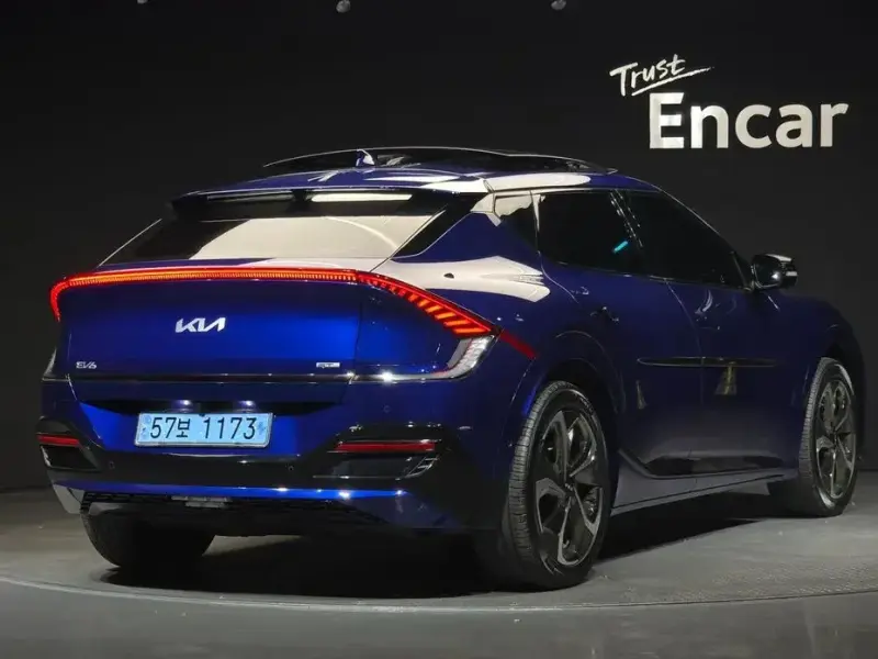 2022 Kia EV6 с пробегом 98 187 км