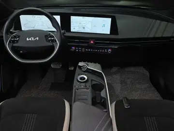2022 Kia EV6 с пробегом 98 187 км