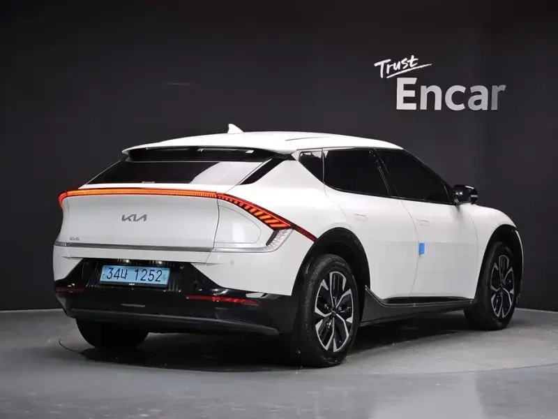 2022 Kia EV6 с пробегом 90 190 км