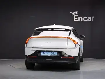 2022 Kia EV6 с пробегом 90 190 км