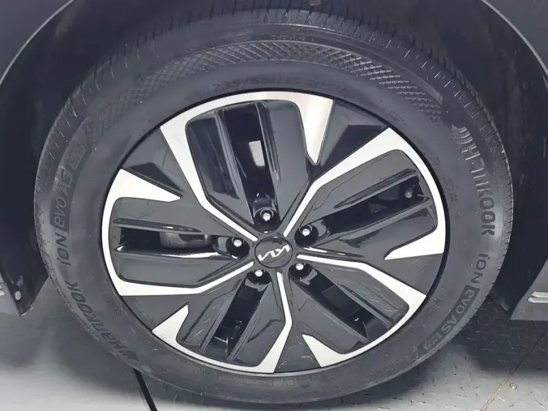 2022 Kia EV6 с пробегом 90 190 км