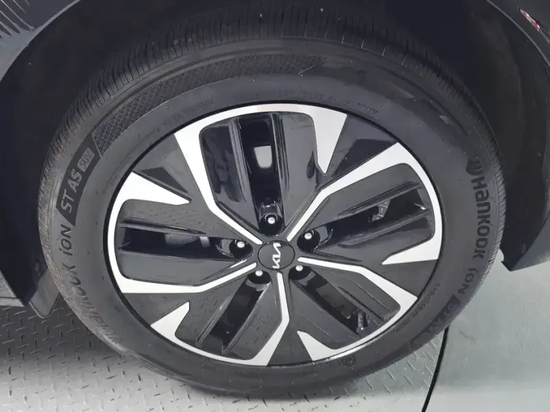 2022 Kia EV6 с пробегом 90 190 км