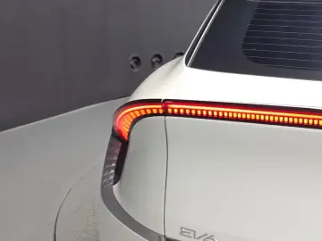 2022 Kia EV6 с пробегом 90 190 км