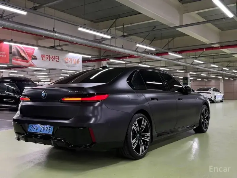 2024 BMW i7 с пробегом 15 173 км