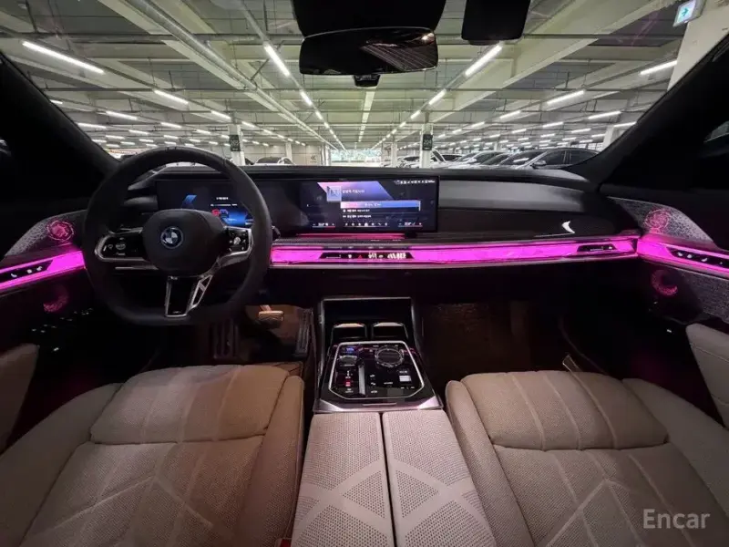 2024 BMW i7 с пробегом 15 173 км