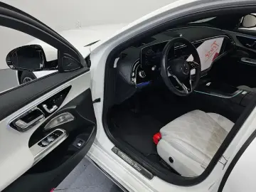 2025 Mercedes-Benz E-Класс с пробегом 14 223 км