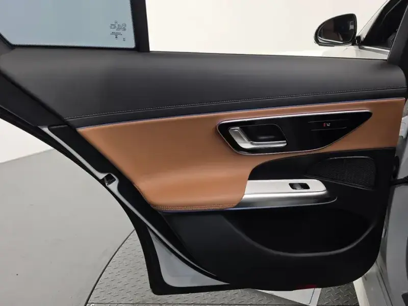 2024 Mercedes-Benz E-Класс с пробегом 21 864 км