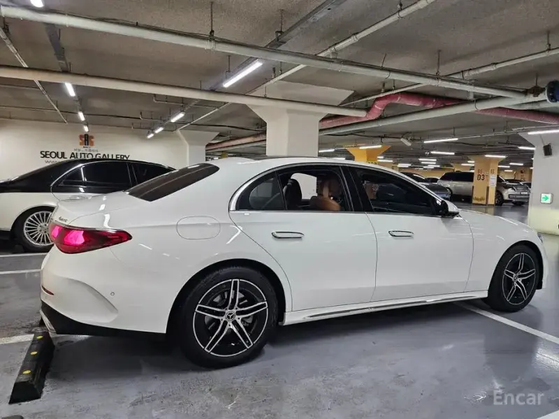 2025 Mercedes-Benz E-Класс с пробегом 3 377 км