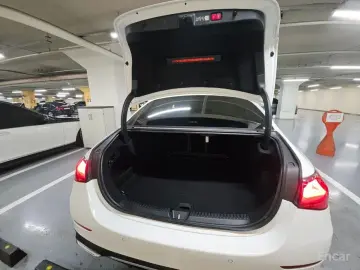 2025 Mercedes-Benz E-Класс с пробегом 3 377 км