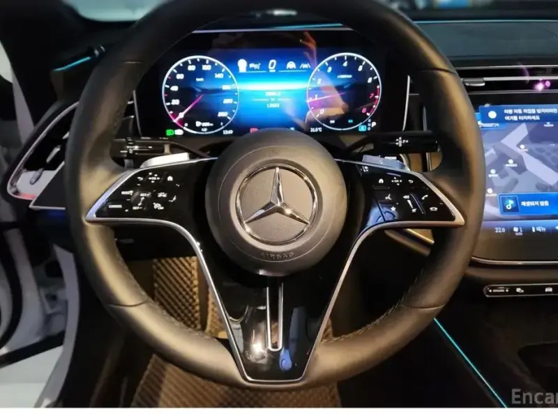 2025 Mercedes-Benz E-Класс с пробегом 13 800 км