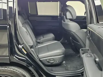 2025 Hyundai Santa Fe с пробегом 7 254 км