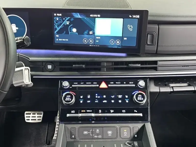 2025 Hyundai Santa Fe с пробегом 7 254 км