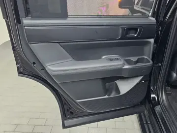 2025 Hyundai Santa Fe с пробегом 7 254 км