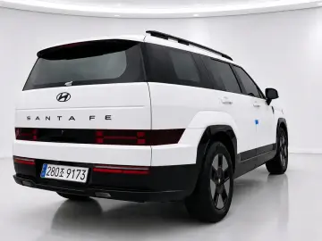 2023 Hyundai Santa Fe с пробегом 57 365 км