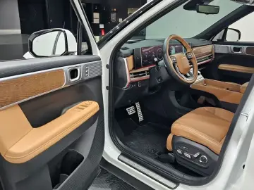 2023 Hyundai Santa Fe с пробегом 17 778 км