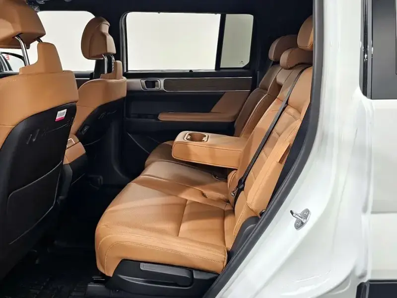 2023 Hyundai Santa Fe с пробегом 17 778 км