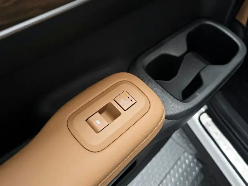 2023 Hyundai Santa Fe с пробегом 17 778 км