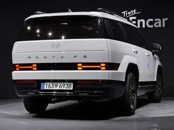 2023 Hyundai Santa Fe с пробегом 18 398 км