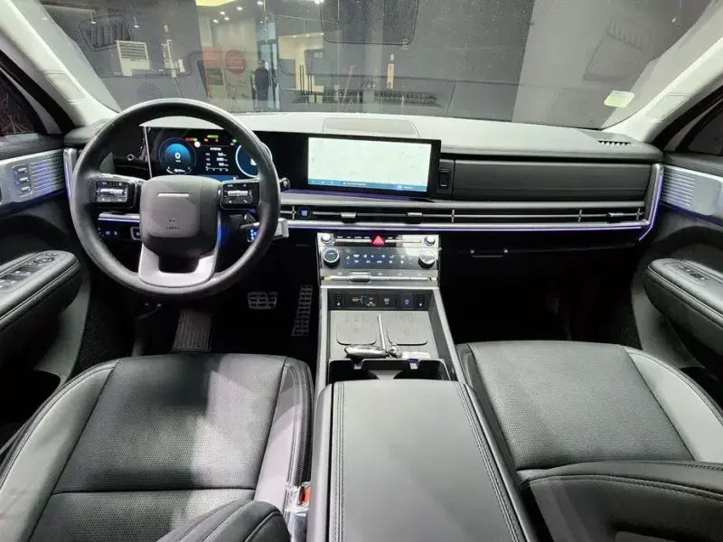 2023 Hyundai Santa Fe с пробегом 17 273 км