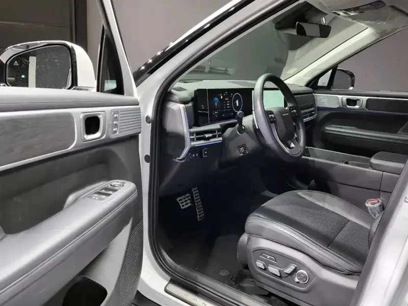2023 Hyundai Santa Fe с пробегом 17 273 км