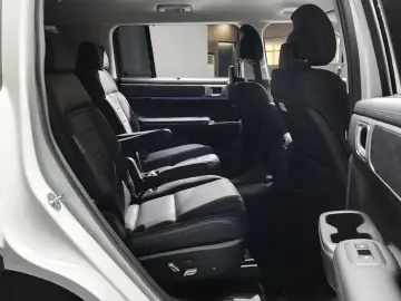 2023 Hyundai Santa Fe с пробегом 17 273 км