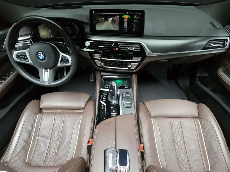 2023 BMW 6 серии с пробегом 39 743 км