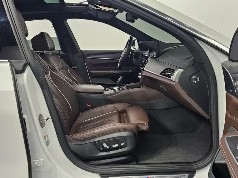 2022 BMW 6 серии с пробегом 85 027 км