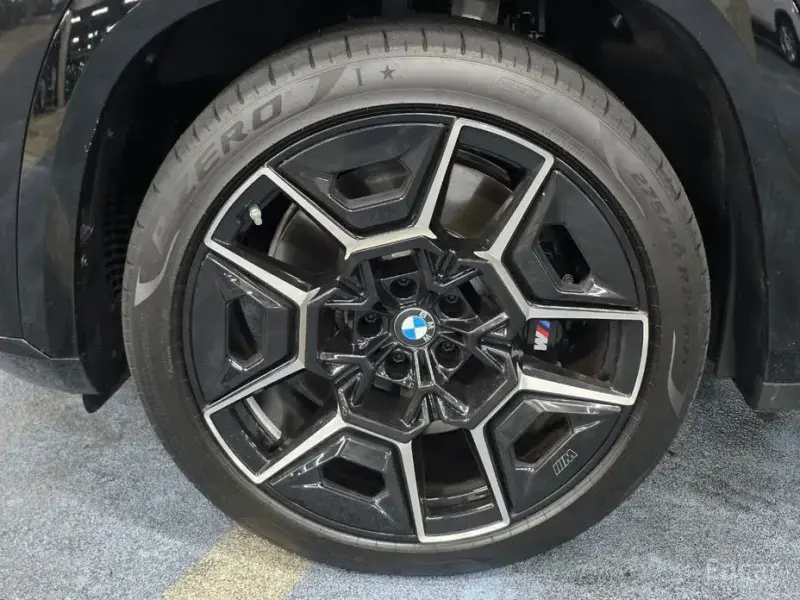 2025 BMW XM с пробегом 5 115 км