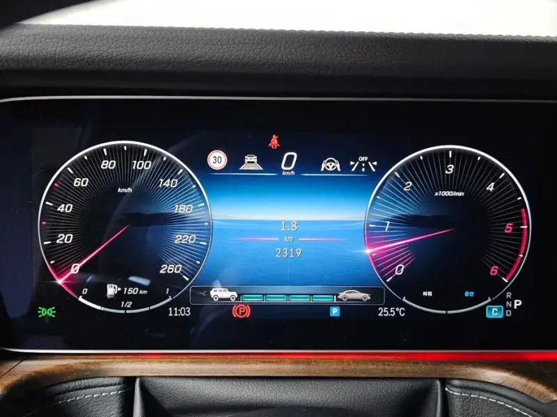 2025 Mercedes-Benz G-Класс с пробегом 2 319 км