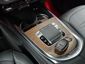 2025 Mercedes-Benz G-Класс с пробегом 2 319 км