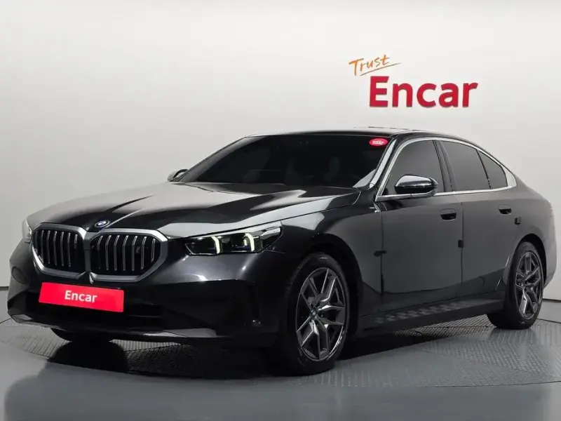 2023 BMW i5 с пробегом 35 595 км