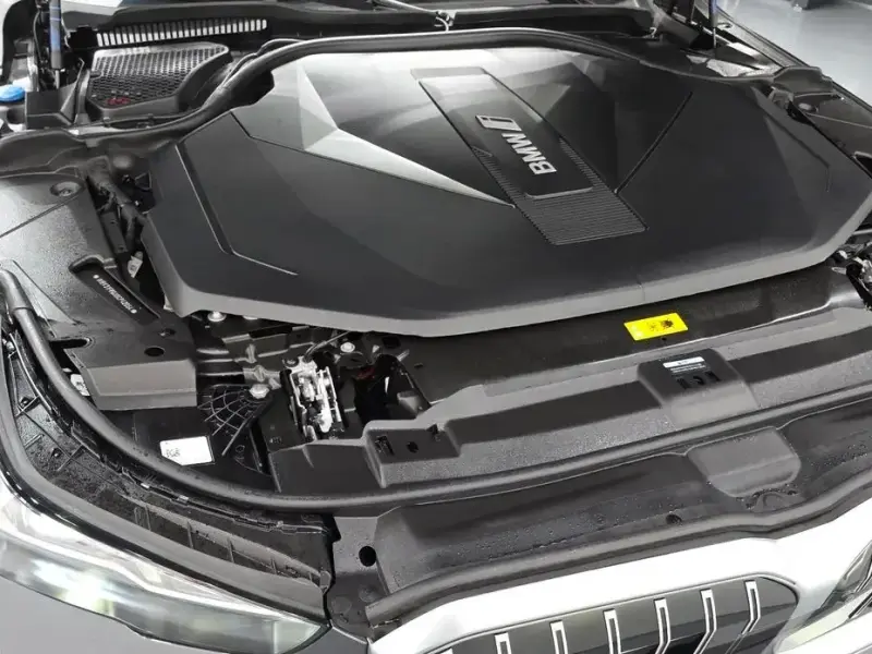2023 BMW i5 с пробегом 35 595 км