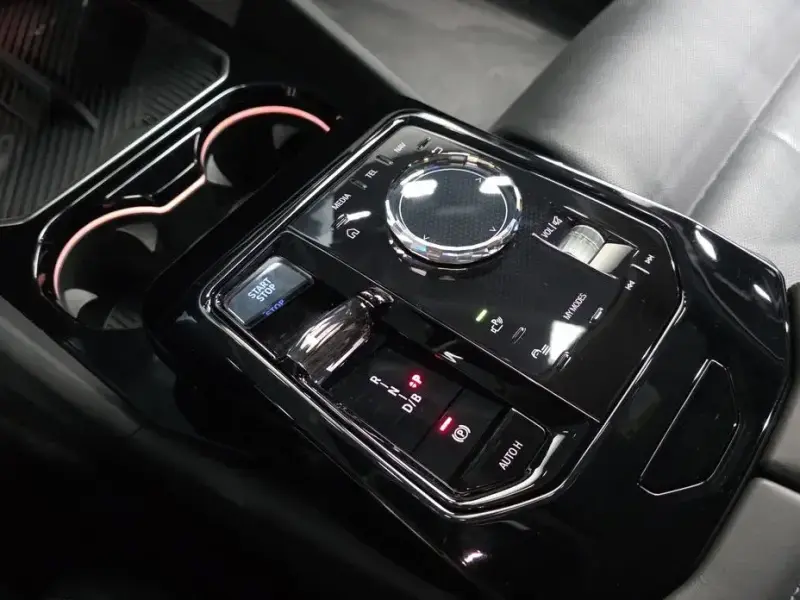 2023 BMW i5 с пробегом 35 595 км