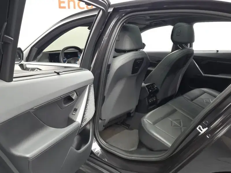 2023 BMW i5 с пробегом 35 595 км