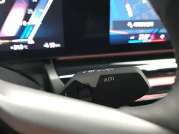 2023 BMW i5 с пробегом 35 595 км