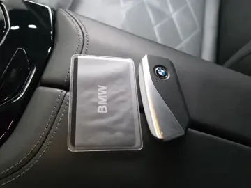 2023 BMW i5 с пробегом 35 595 км