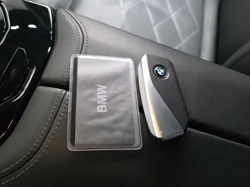 2023 BMW i5 с пробегом 35 595 км