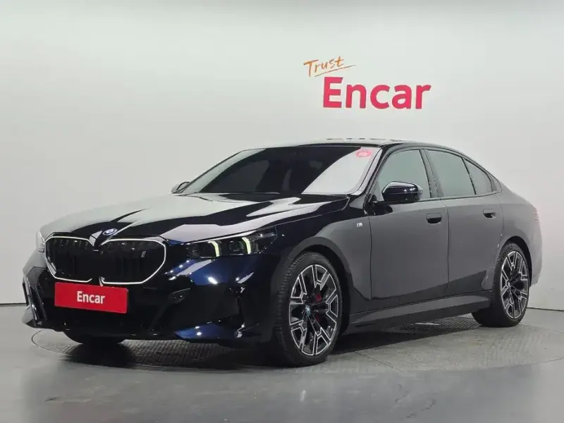 2023 BMW i5 с пробегом 32 280 км